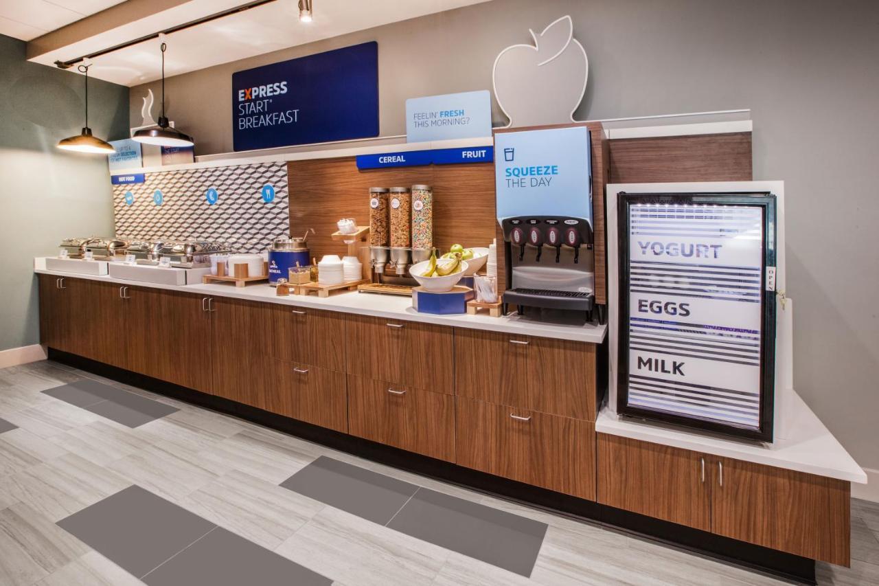 Holiday Inn Express & Suites - Merrillville By Ihg Экстерьер фото